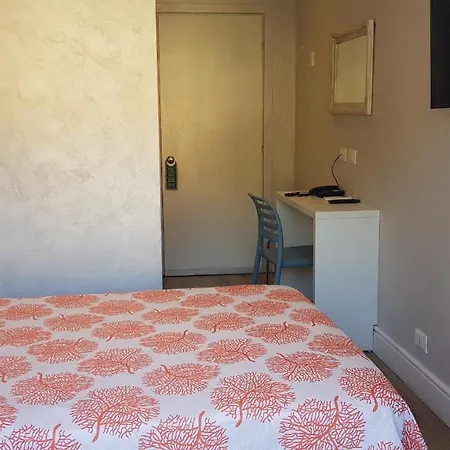 Enrico ホテル アラッシオ