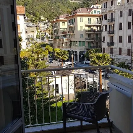 Enrico Hotel