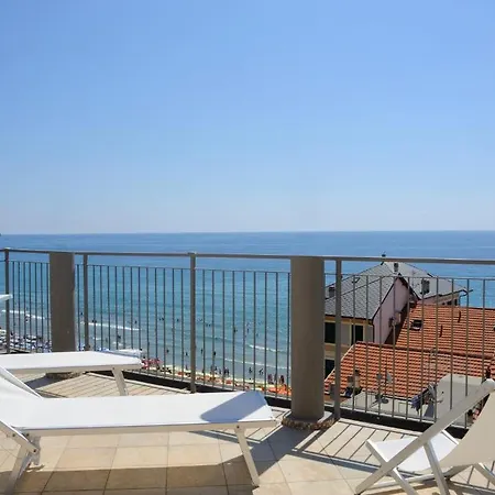 Enrico Hotel Alassio
